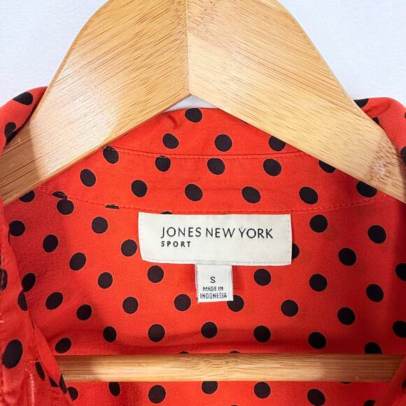 Vintage Jones New York Sport Red & Black Polka Dot Button Down Shirt Small - Picture 3 of 5